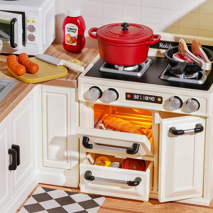 Hands Craft - DIY Miniature House Kit: Happy Meals Kitchen - Image 6