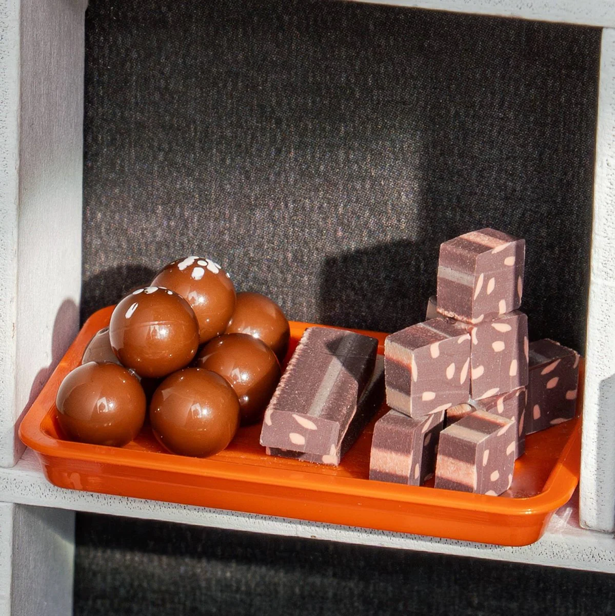 Hands Craft - DIY Miniature House Kit: Henry's Chocolate - Image 6