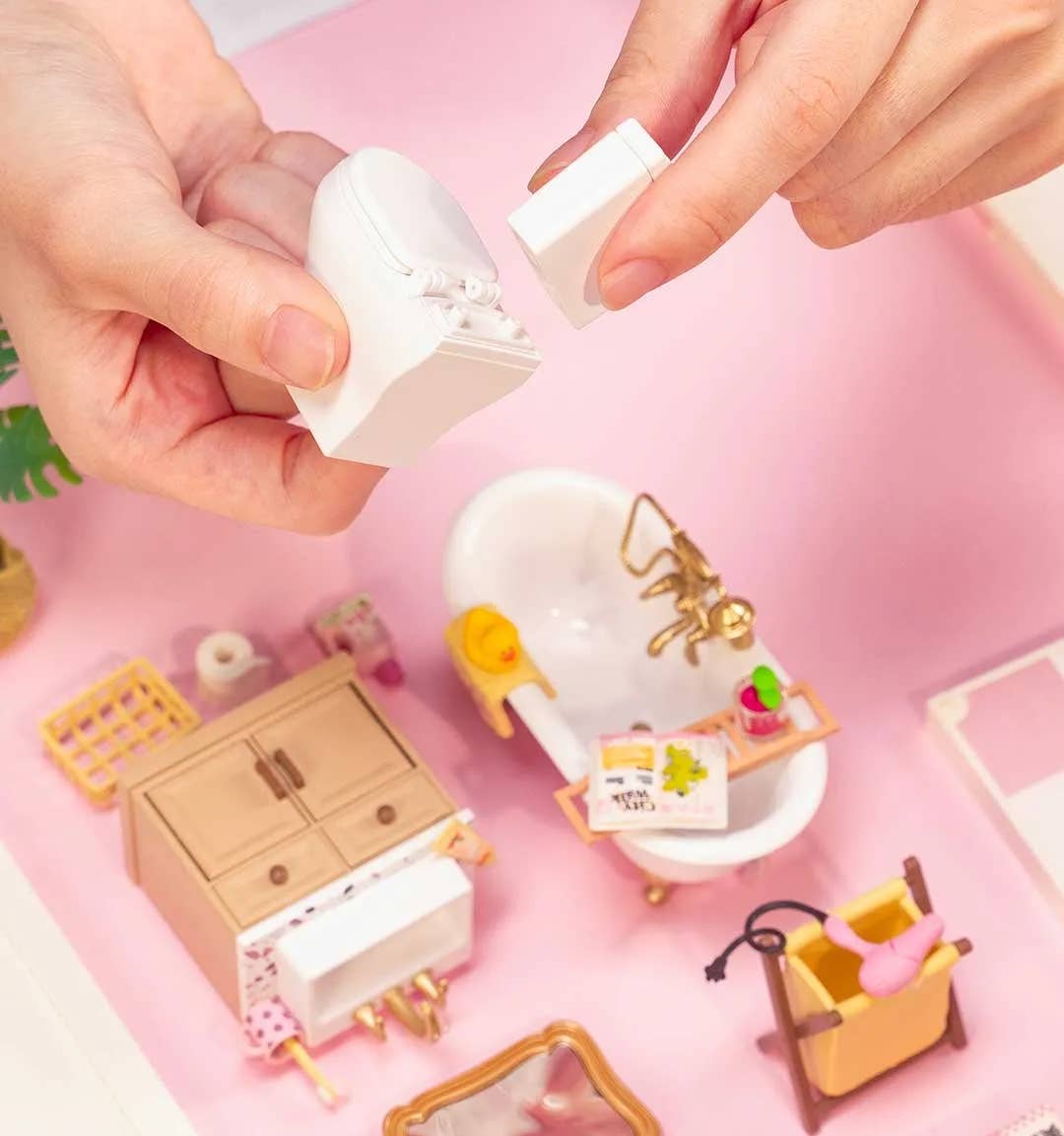 Hands Craft - DIY Miniature House Kit: Pop Bubble Bathroom - Image 2
