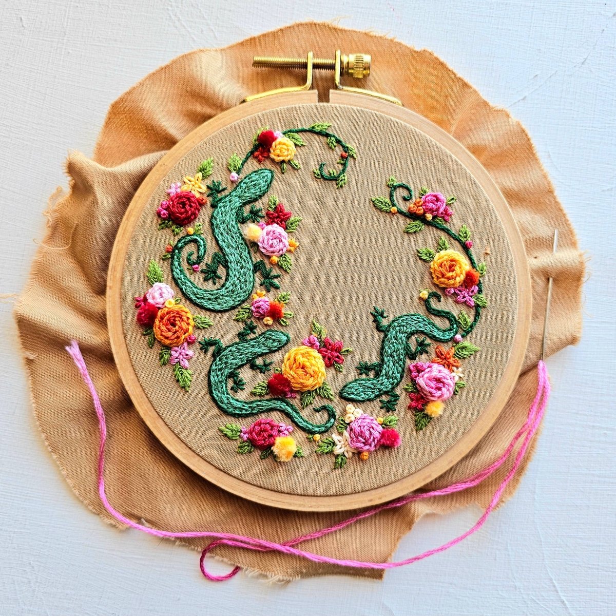 Jessica Long Embroidery - Backyard Geckos hand embroidery kit - Image 7