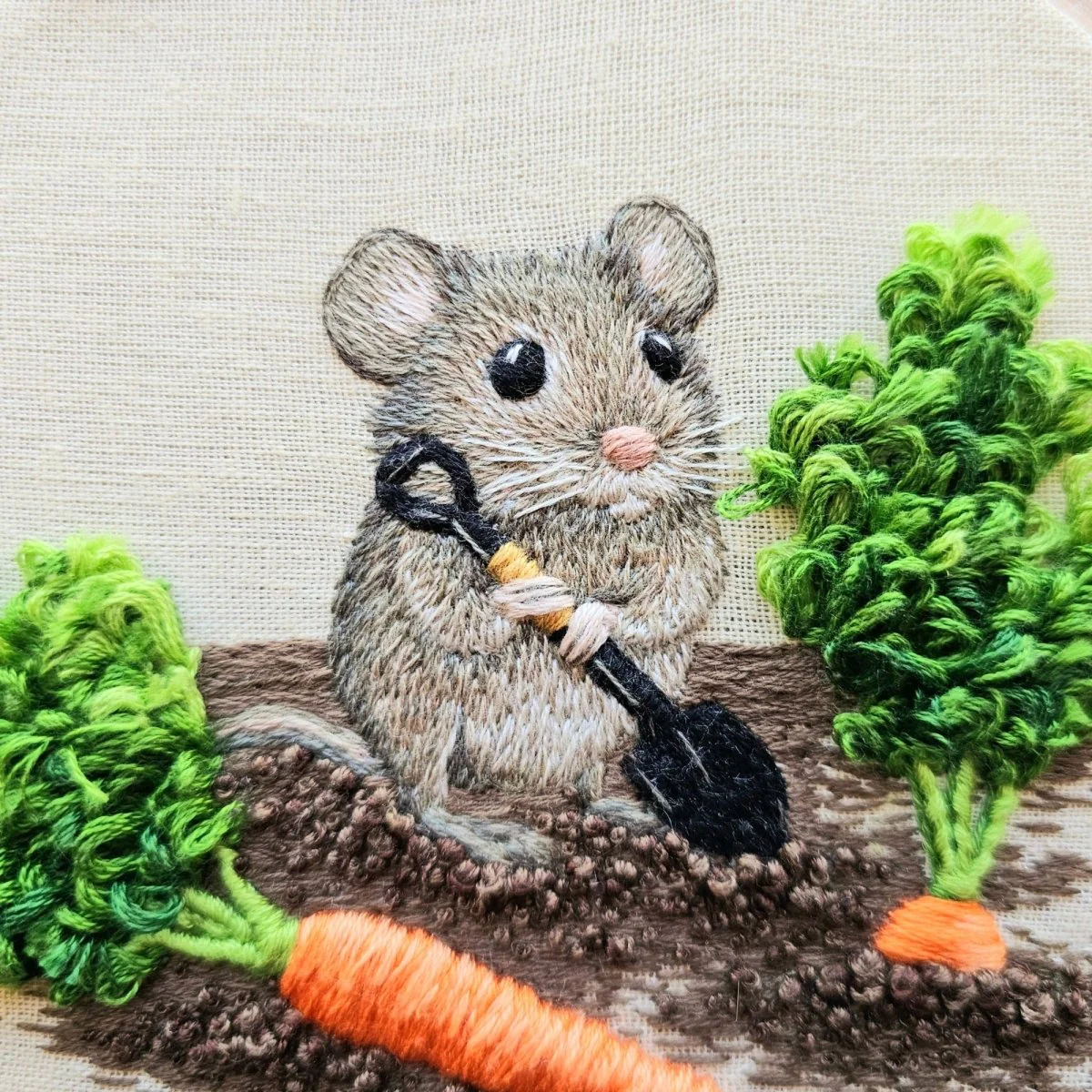 Jessica Long Embroidery - Garden Mouse Embroidery Kit - Image 2