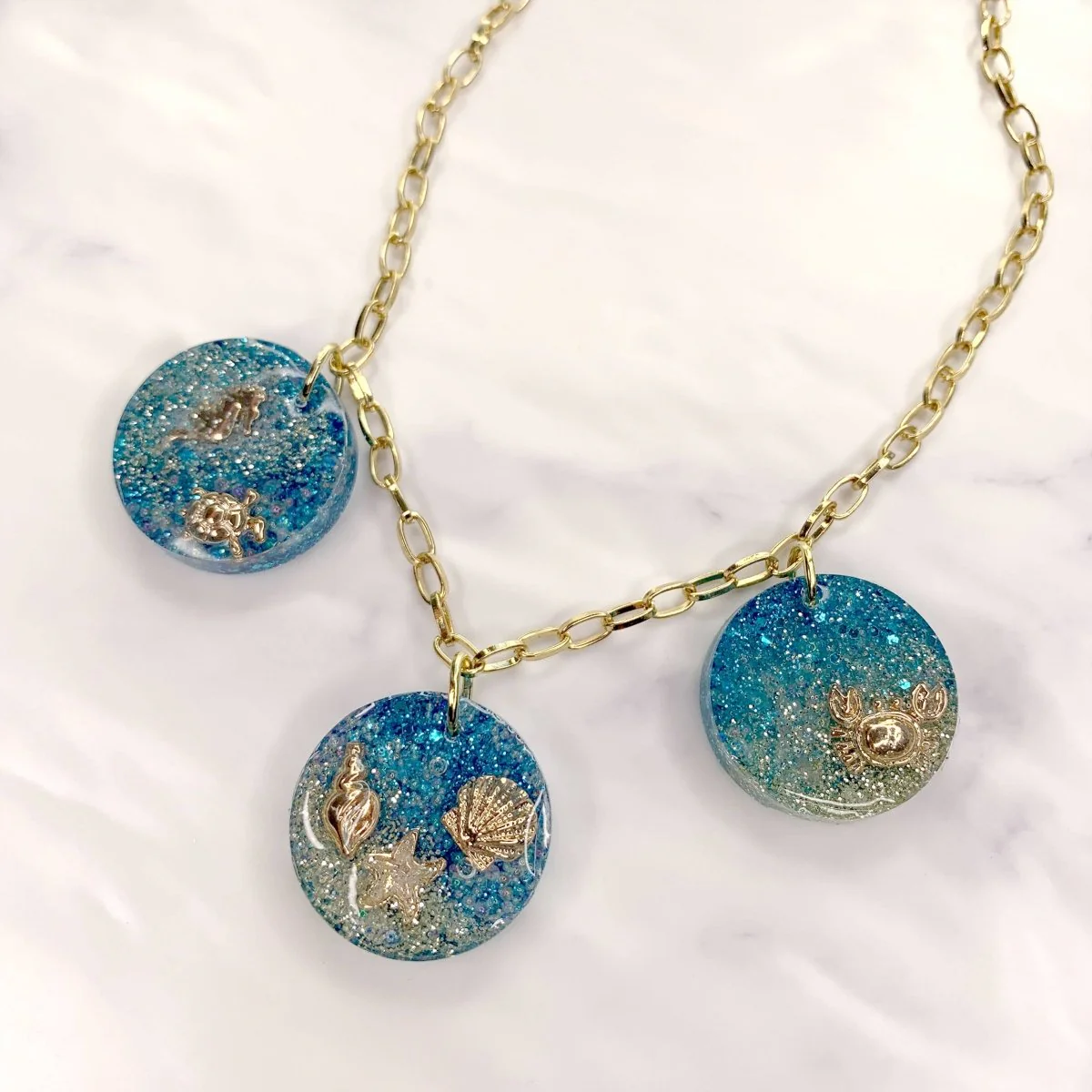 Jewelry Made by Me - Seaside Pendants UV Resin DIY Kit - Image 2