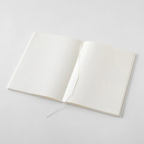 Midori A5 (8.3" x 5.9" x 0.4") Journal - Blank - Cotton - Image 2