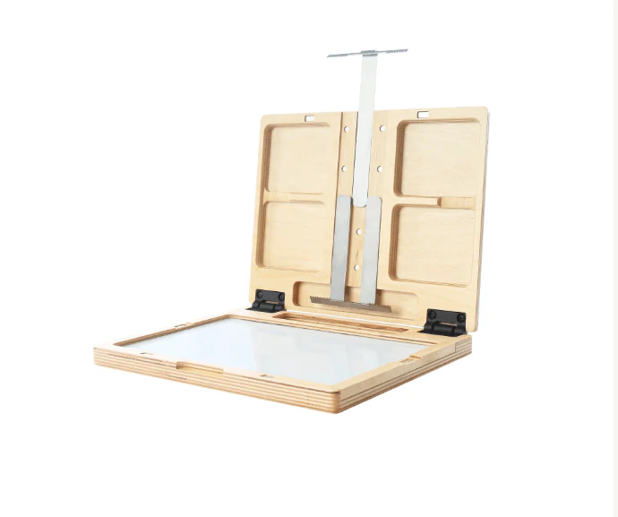 u.go Plein Air - Anywhere Model Pochade Box 8.4"x11.25"