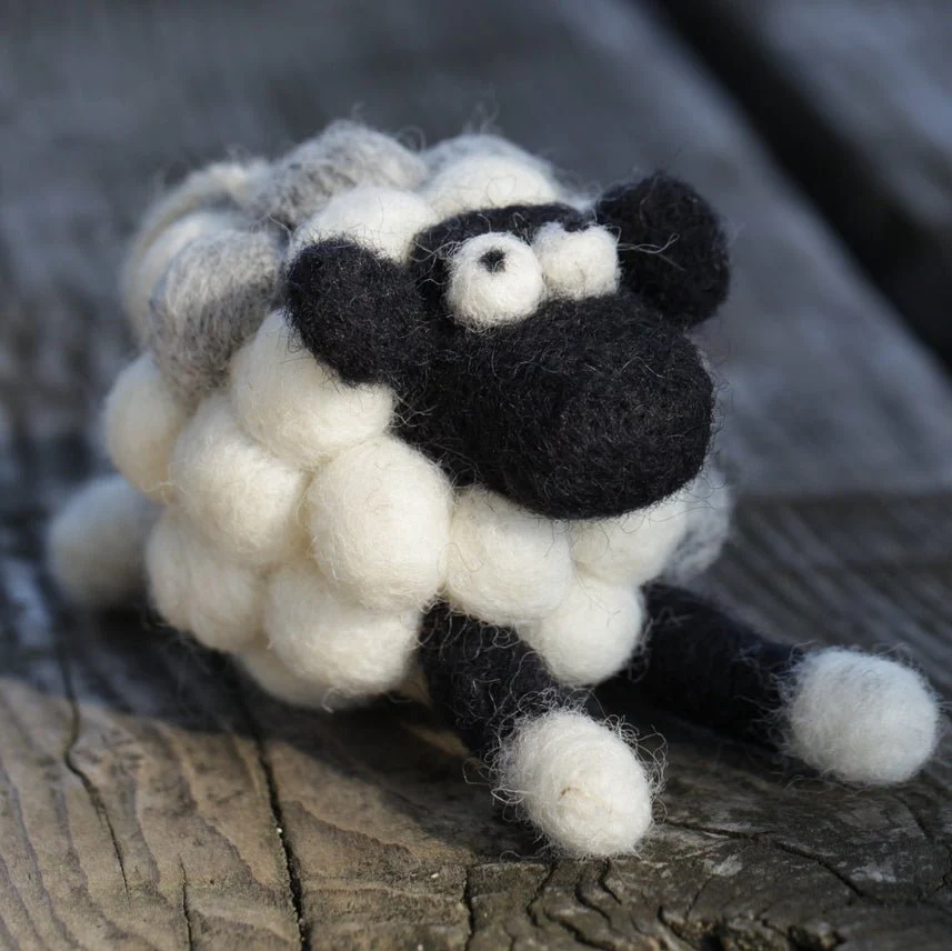 Woolbuddy Needle Felting Sheep Kit - Image 2